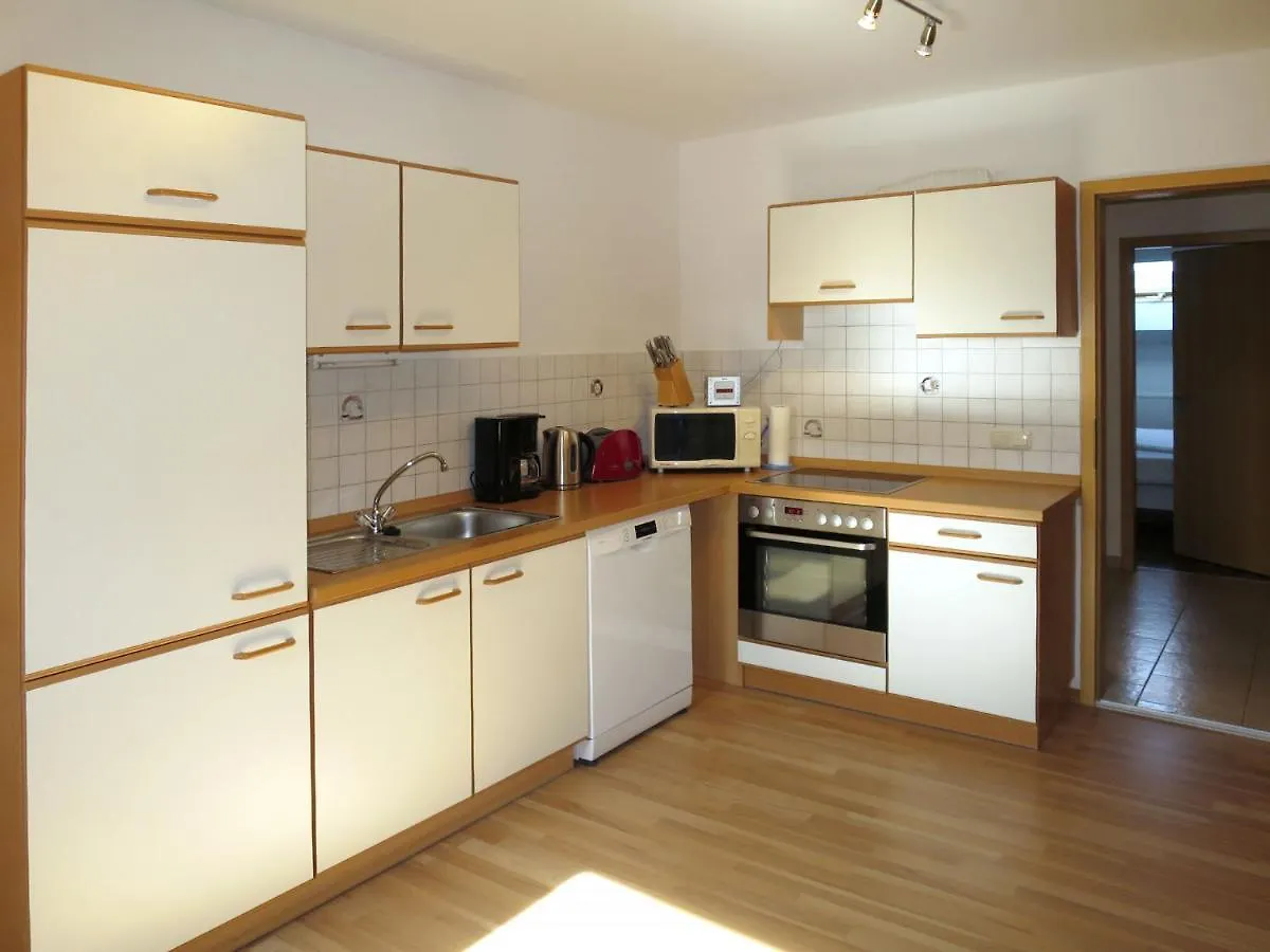 Apartment Freisinger-2 By Interhome Zachenberg